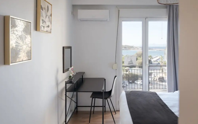 Glyfada Cozy Living