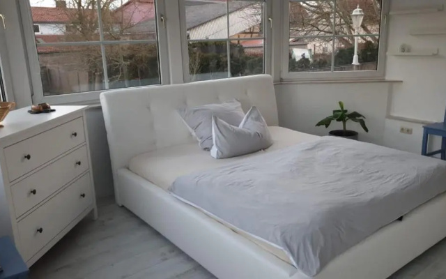 Whirlpool, Fußbodenheizung, Nintendo NES, Netflix, Wintergarten & Workspace