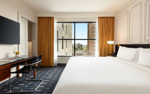 106 Jefferson Huntsville, Curio Collection by Hilton