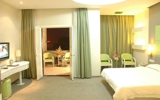 Best Century Hotel