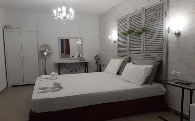 Klio Apartments and Studios
