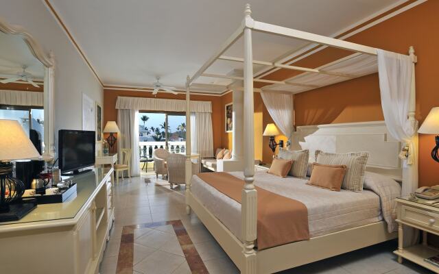 Отель Luxury Bahia Principe Esmeralda - All Inclusive Доминикана, Пунта Кана - 10 отзывов об отеле, цены и фото номеров - забронировать отель Luxury Bahia Principe Esmeralda - All Inclusive онлайн комната для гостей