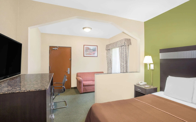 Howard Johnson by Wyndham North Bergen