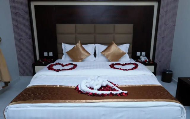 Grand Season Serviced Apartments
