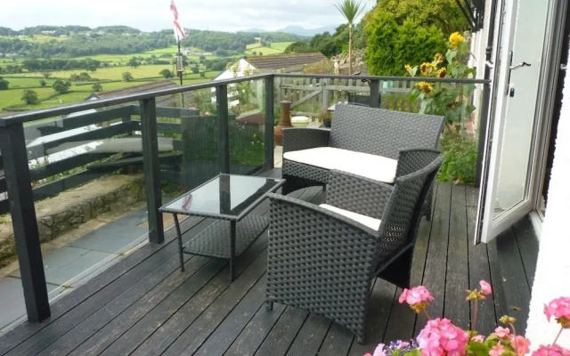 1 Saron Cottages