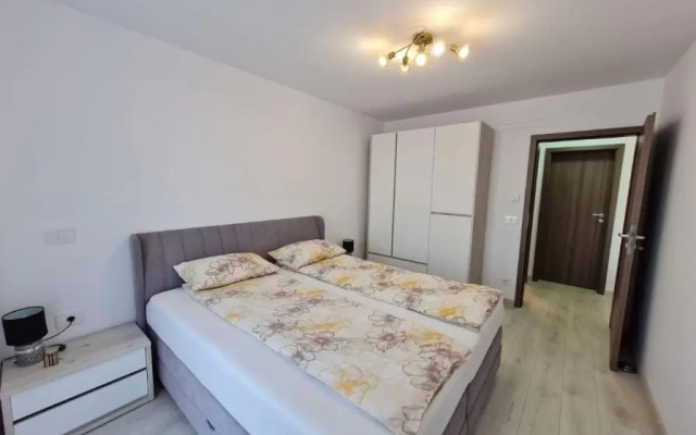 11th Floor Luxury Residence