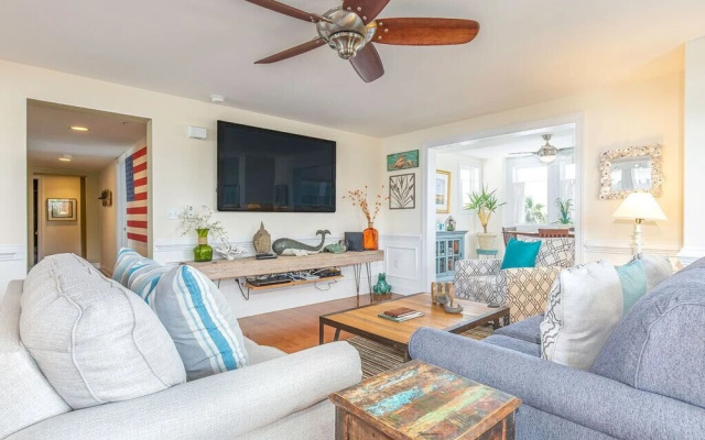 Captains Watch 1 by Tybee Vacation Rentals