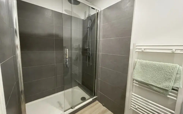 Apartment in Le Mans Near Train Station