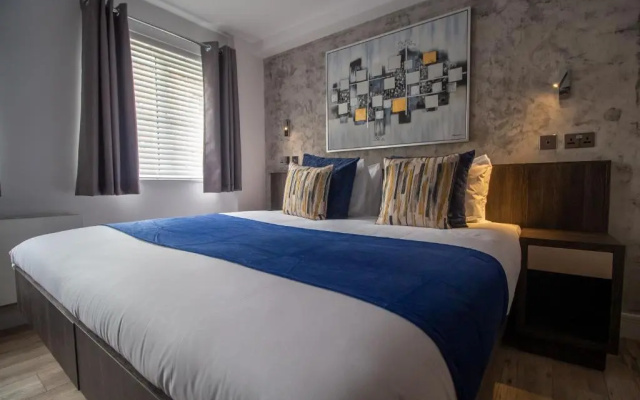 Signature Suites