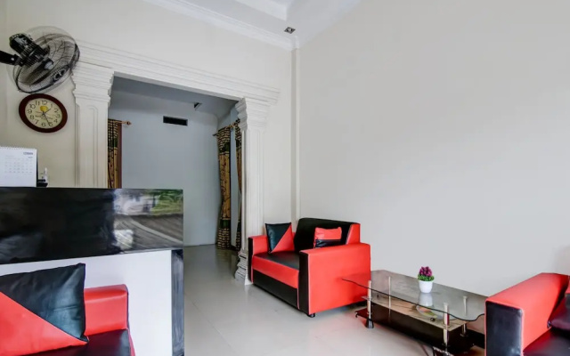 OYO 90942 Kost Syari'ah Panam