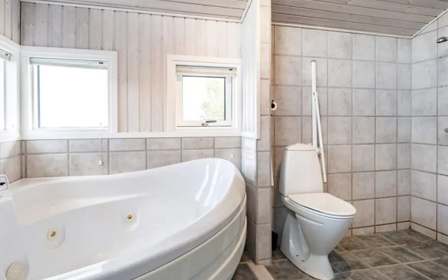 8 Person Holiday Home in Frorup-by Traum