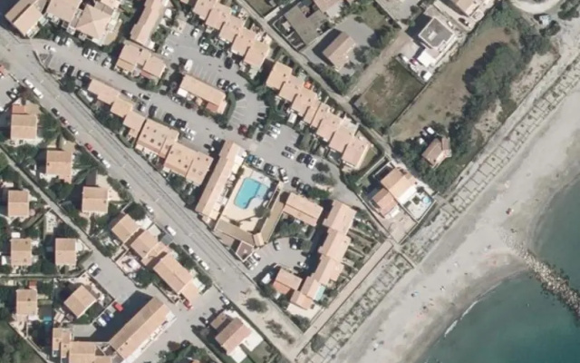 Duplex terrasse vue mer accès plage et piscine...