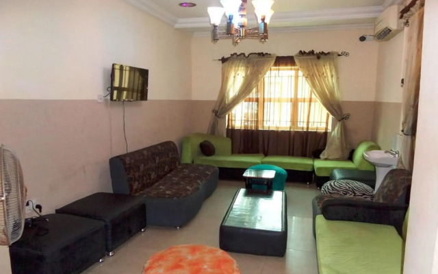 Wonder King Hotel