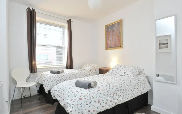 367 Richmond Place Apartment