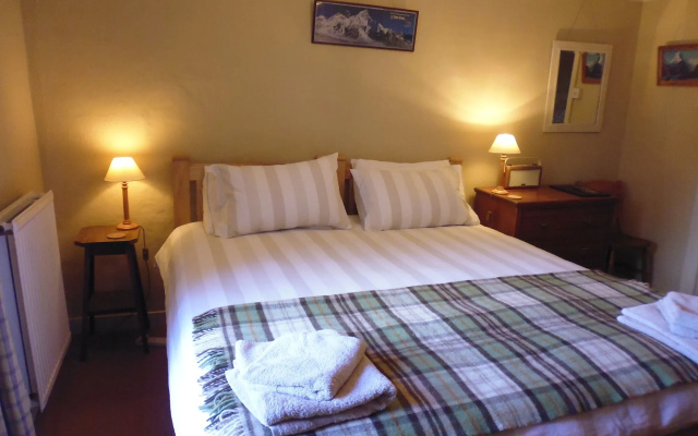 Bridge Cafe Bed and Breakfast