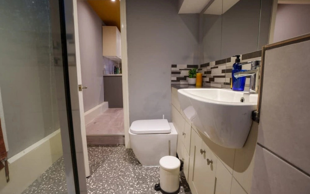 Central Harrogate 2 Bed Apartment With Patio