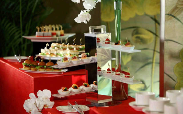 Holiday Inn Chengdu Century City-WestTower by IHG