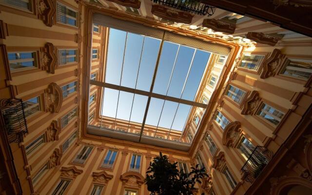 Grand Hotel Piazza Borsa вид на фасад