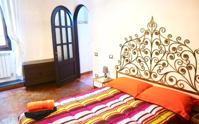 1 pitti apartment