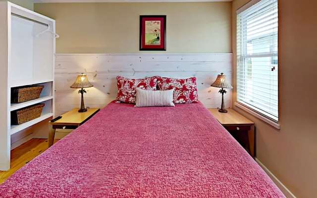 Station Street - 4 Br Townhouse