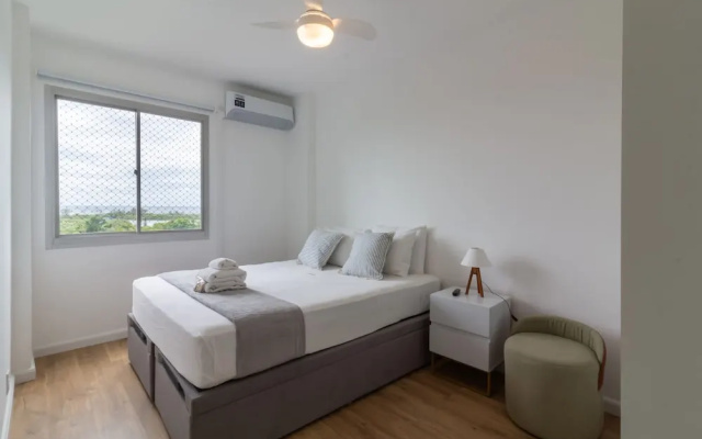 Your Complete Retreat in Barra da Tijuca Av702