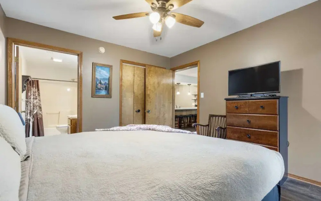 Vacay N Stay - Quiet Community Near Branson!