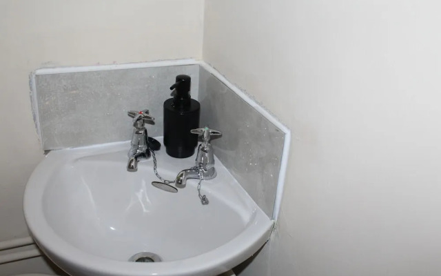 Captivating 3-bed House in Newcastle Upon Tyne