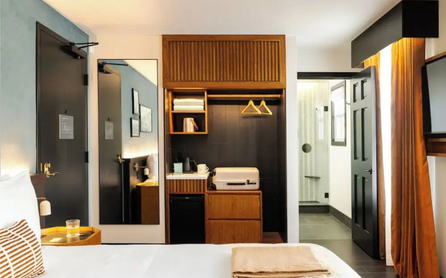 Hotel Albatross