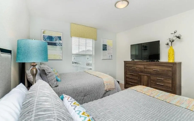 9041 Dogleg Drive
