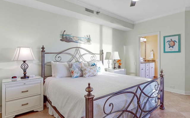 Beach Colony West 9D
