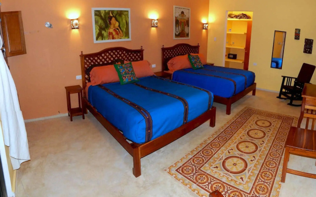 Casa Del Maya Bed & Breakfast