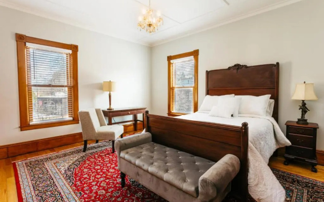 Reynolds House Inn