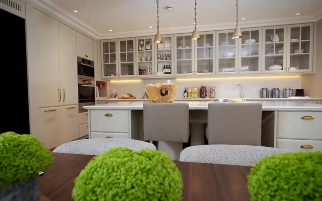 Beautiful 4-bed Flat in Mayfair