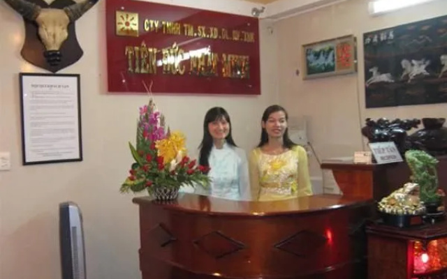 Yen Nhi Hotel