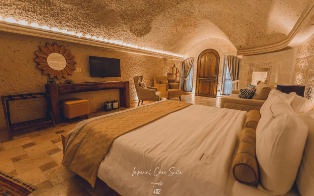 Nino Cave Suites