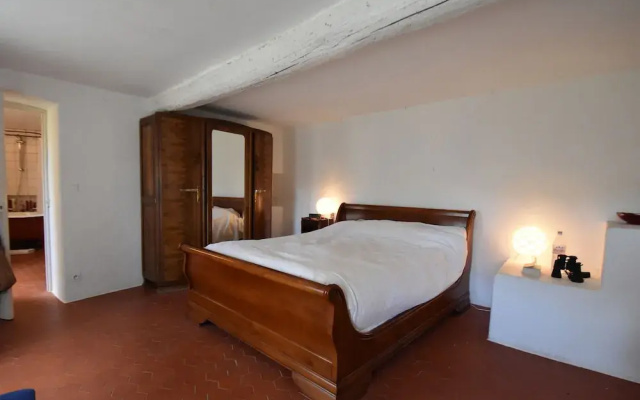 Farmhouse, With Large pvt Pool in Provence
