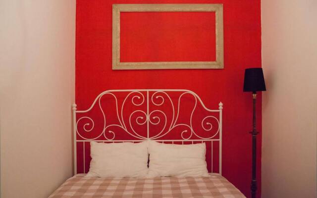 Oh So Indie House Hostel вид на фасад