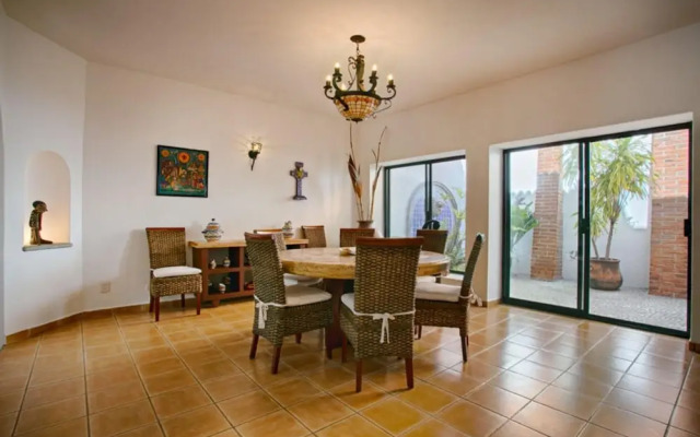 Quinta Delfin 3 BR by Casago