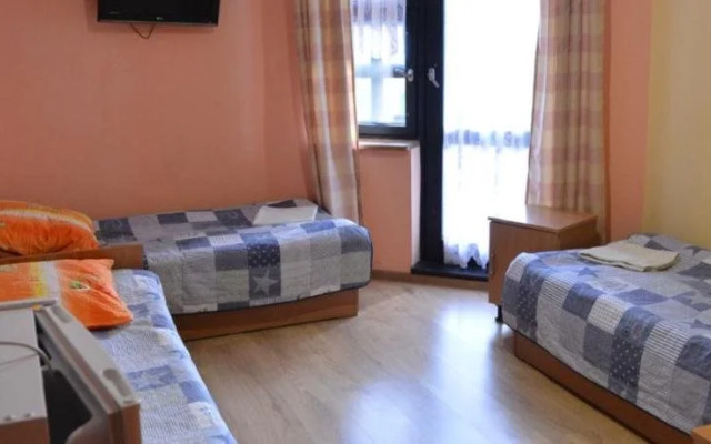 Guest Rooms Patron