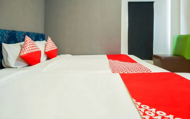 Pasar Baru Inn by OYO Rooms