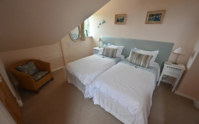 Halwell Lodge