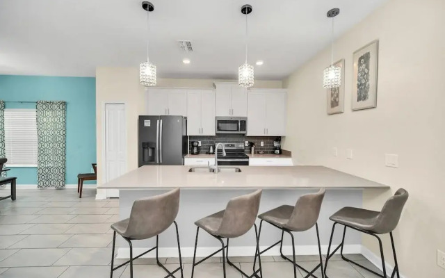 780pb Luxury 5Bd Home