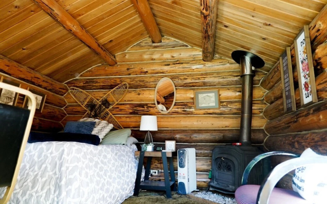 Hope Alaska's Bear Creek Lodge