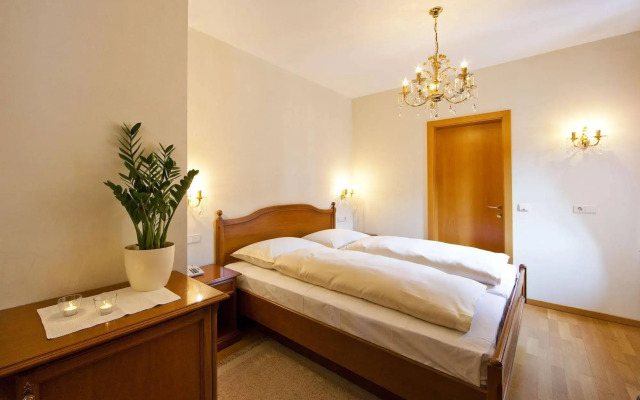 Hotel Tyrol