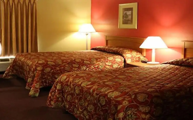 HomeTown Inn & Suites
