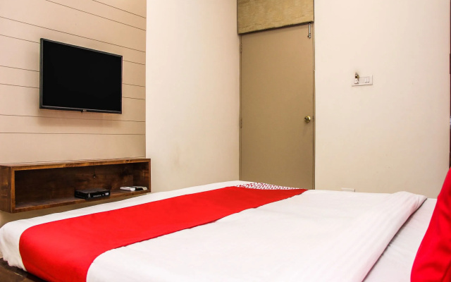Collection O 14600 Hotel Chawla