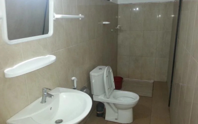 Herath Holiday Inn