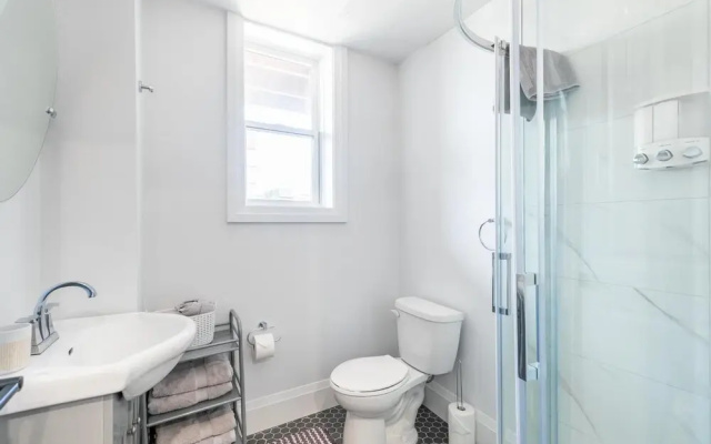 Designed 1BR Apartment