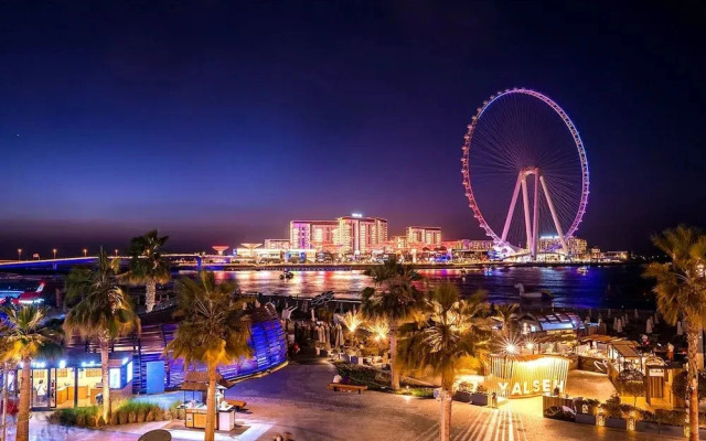 Arabian Nights Beach Hostel