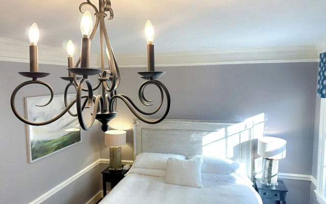 Dinsmore Boutique Inn